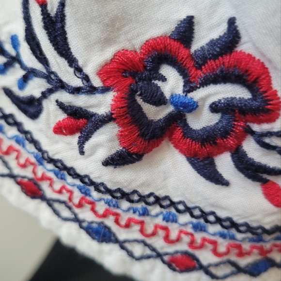 Time and Tru hi low skirt - Picture 5 of 8